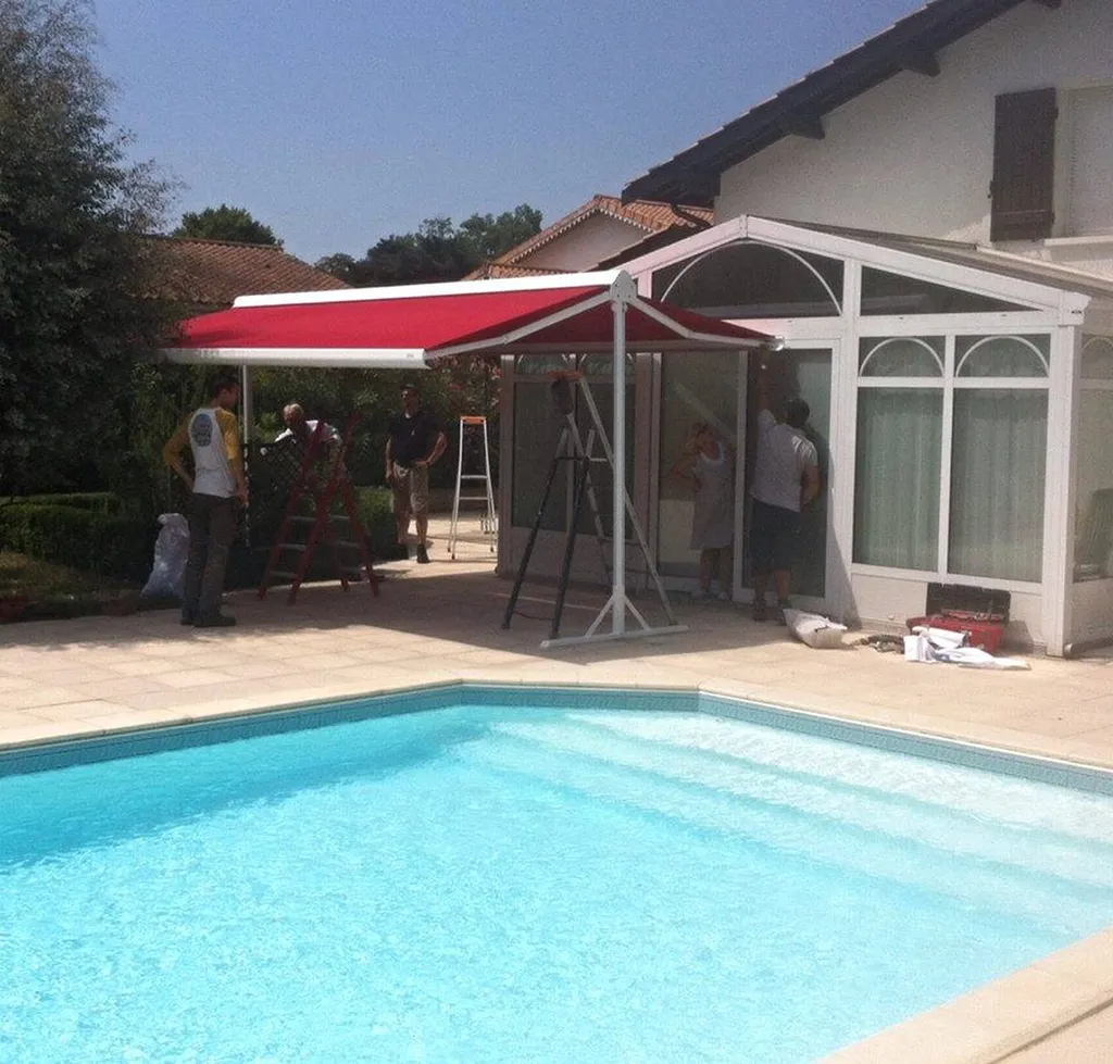 Store banne sur mesure à Bordeaux et ses alentours et sur le Bassin d'Arcachon