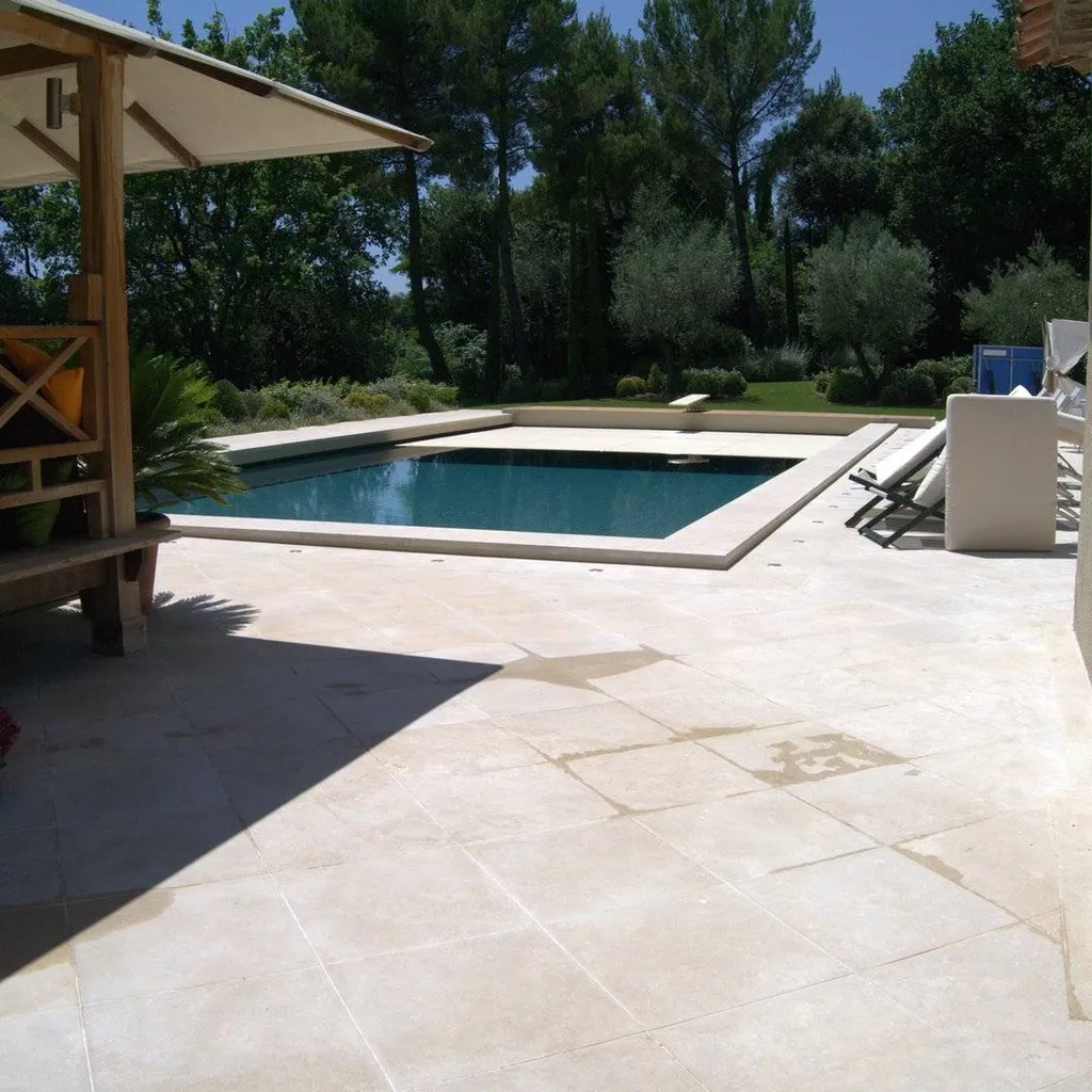 carrelage en pierre antidérapante