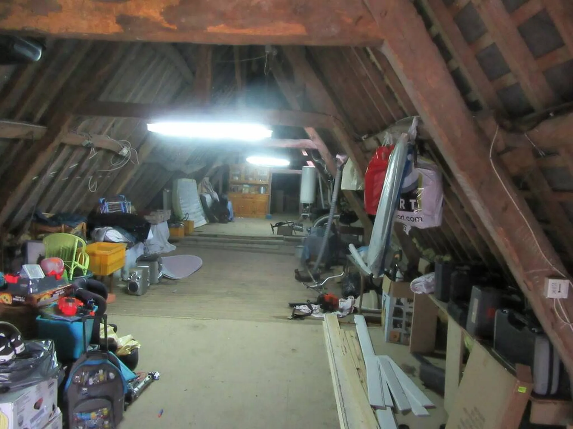 Vends longère avec combles aménageables