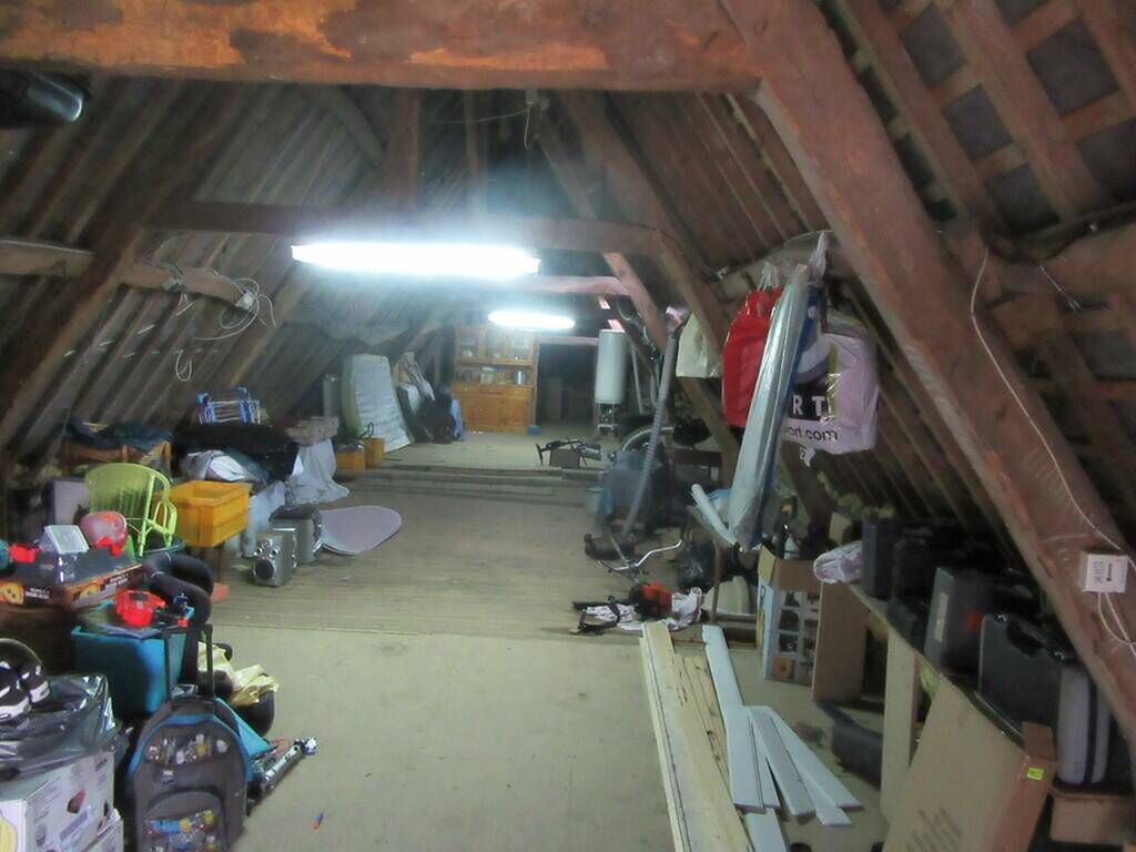Vends longère avec combles aménageables