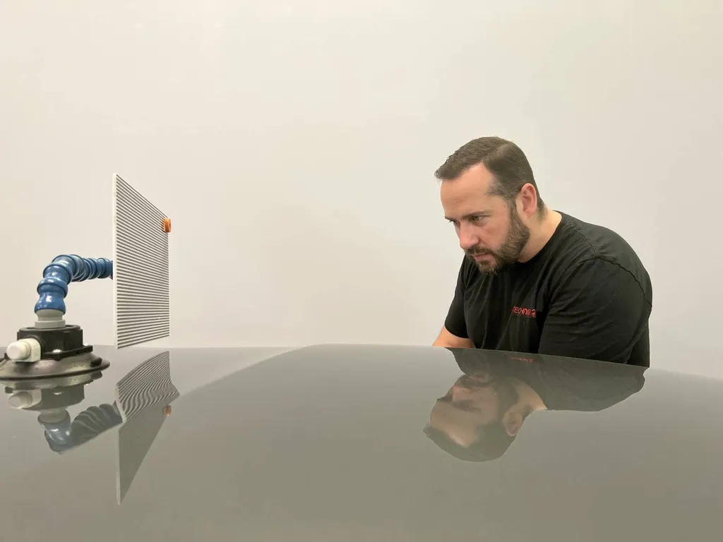 Trouver un professionnel pour le débosselage sans peinture de sa carrosserie proche de Le Mans 72