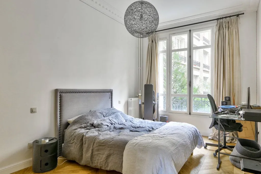 A  Vendre appartement familial Mallarmé / Courcelles  Paris 75017