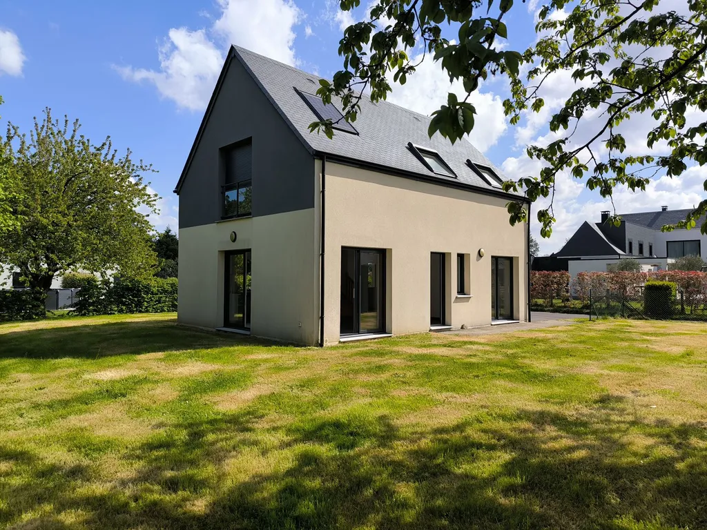 EN VENTE - A 10 MINUTES DE PONT-AUDEMER (27500), MAISON CONTEMPORAINE, 4 CHAMBRES ET JARDIN DE 1000 M².