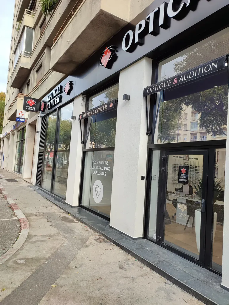 Pose de film thermique isolant à Vitrolles : amélioration du confort intérieur et économie d’énergie sur toutes les surfaces vitrées