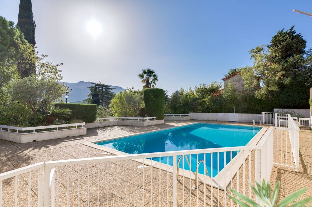 Cassis T2 à vendre avec terrasse
