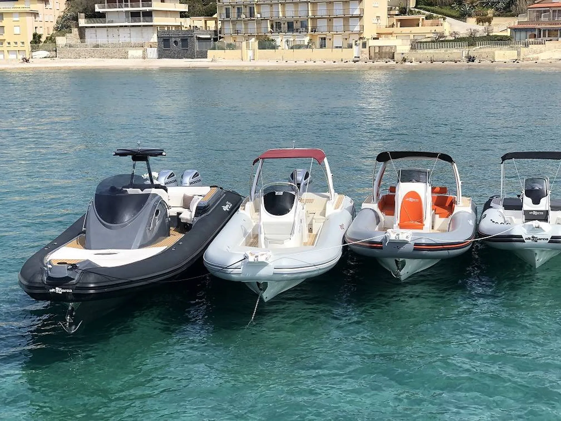 Location de bateaux à moteurs à Bandol dans le Var