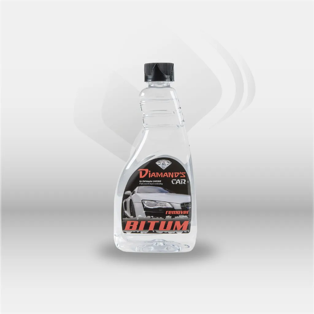 Nettoyant dégoudronnant 500ml Diamand’s Car utilisé pour élimination goudron et bitume sur carrosserie et jantes automobiles en atelier professionnel à Mont-de-Marsan, Landes (40), Nouvelle-Aquitaine et disponible partout en France