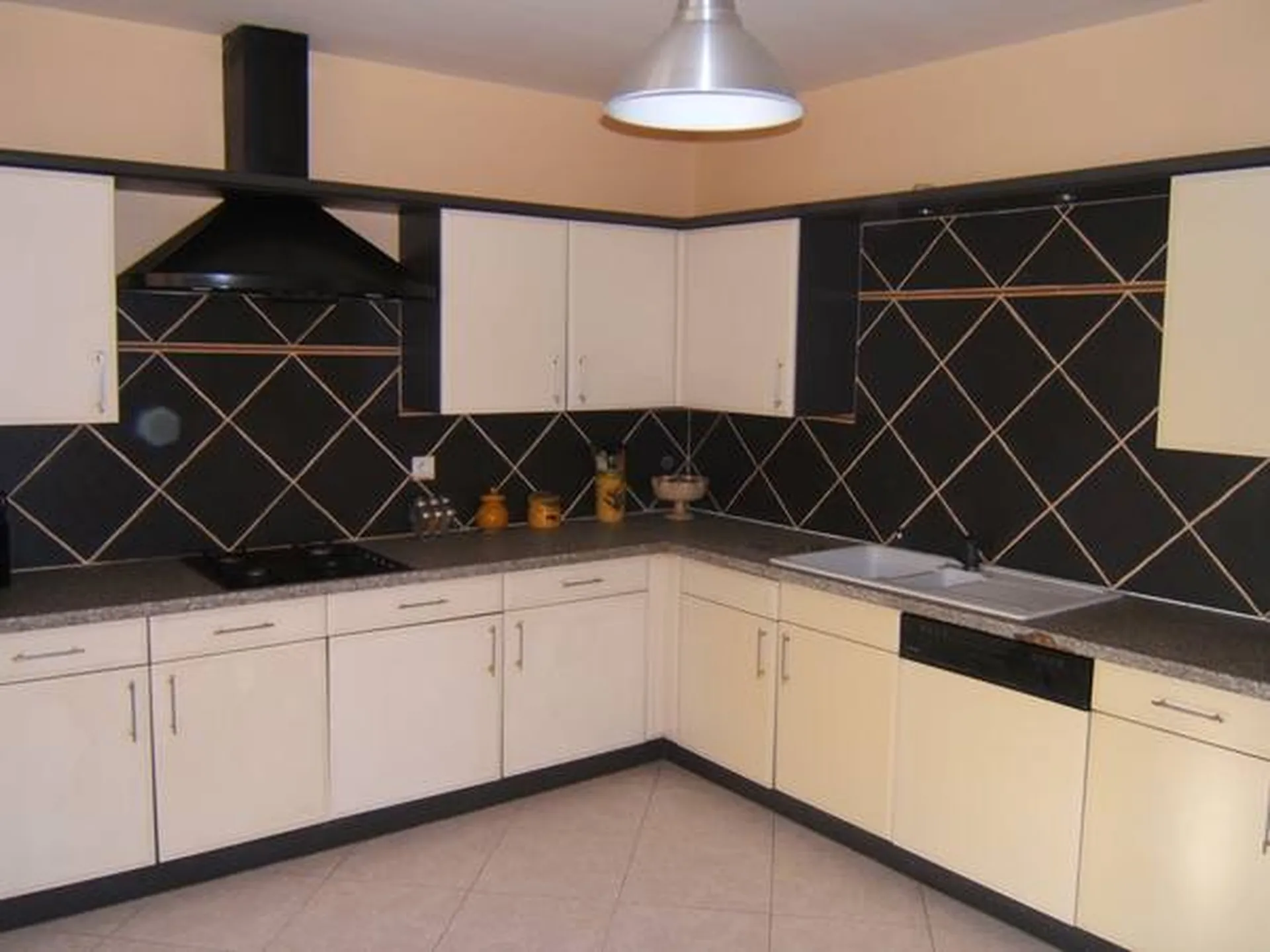 Carnoux à vendre villa maison