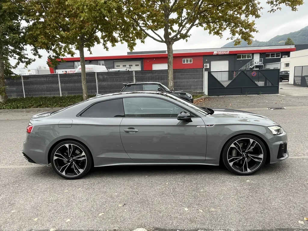 voiture de sport prestige Bordeaux Asphalte Diffusion