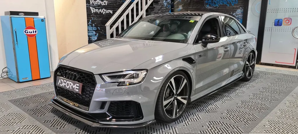 RS3 SEDAN