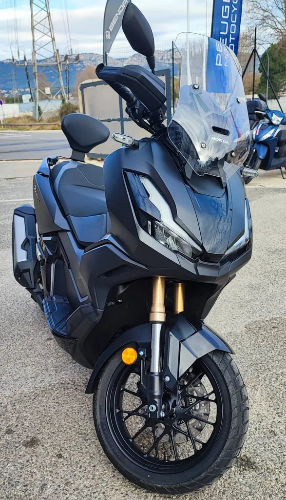HONDA ADV 350 DU 02/2024 AVEC 5250KM