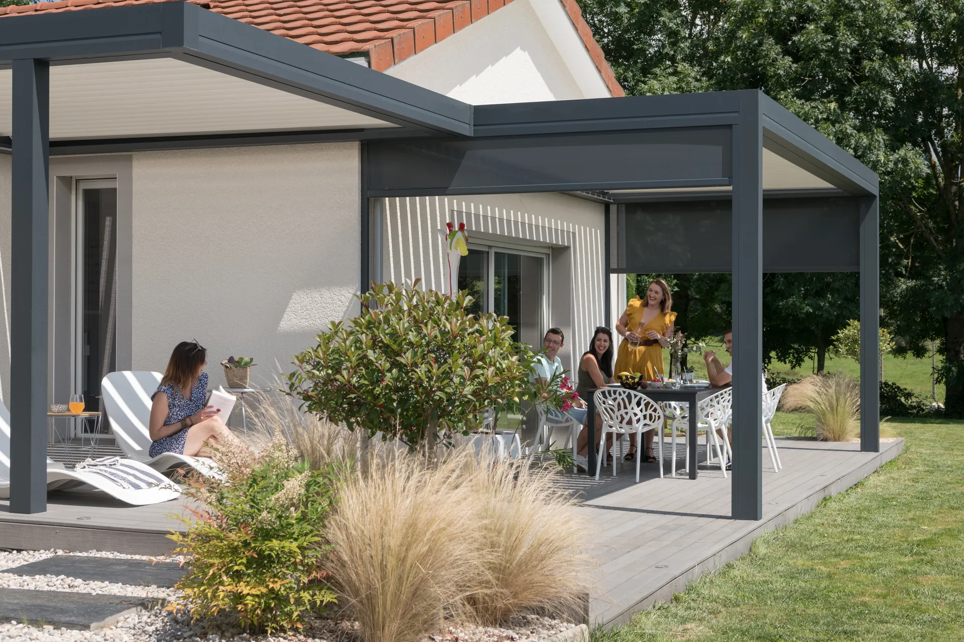 Menuisier à Nîmes spécialisé en installation de volets et portes sur mesure