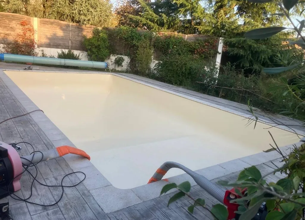 Changement d'un liner Ambarès et Lagrave près de Bordeaux