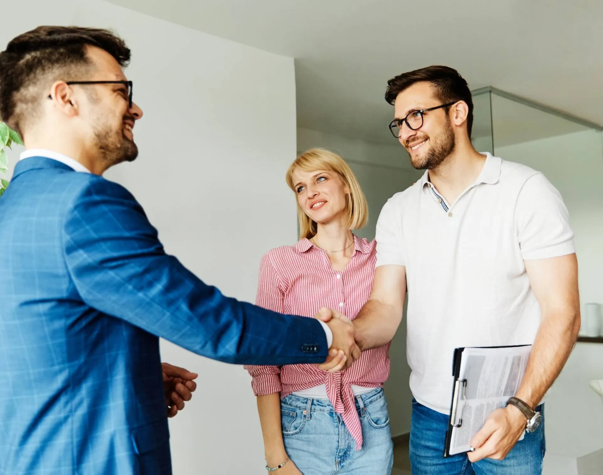 La vente d’un bien en copropriété : à quelle date le vendeur n’est plus redevable des charges de copropriété ?