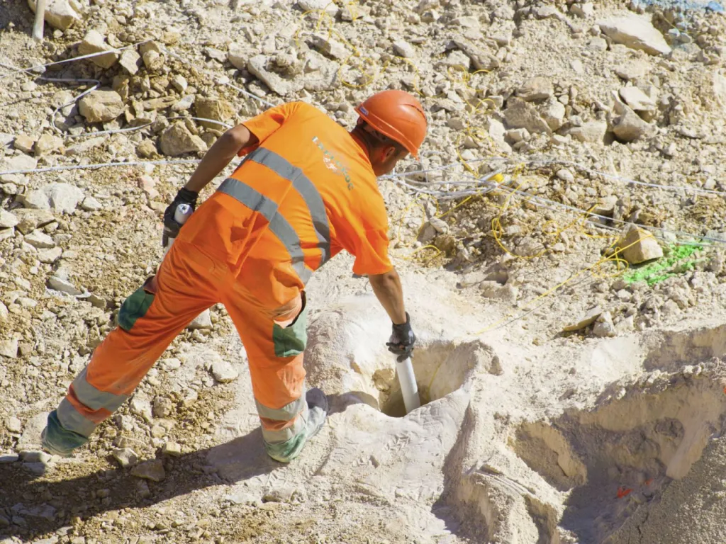 minage en carrièreGroupe Saint Hilaire Chaux et Ciments