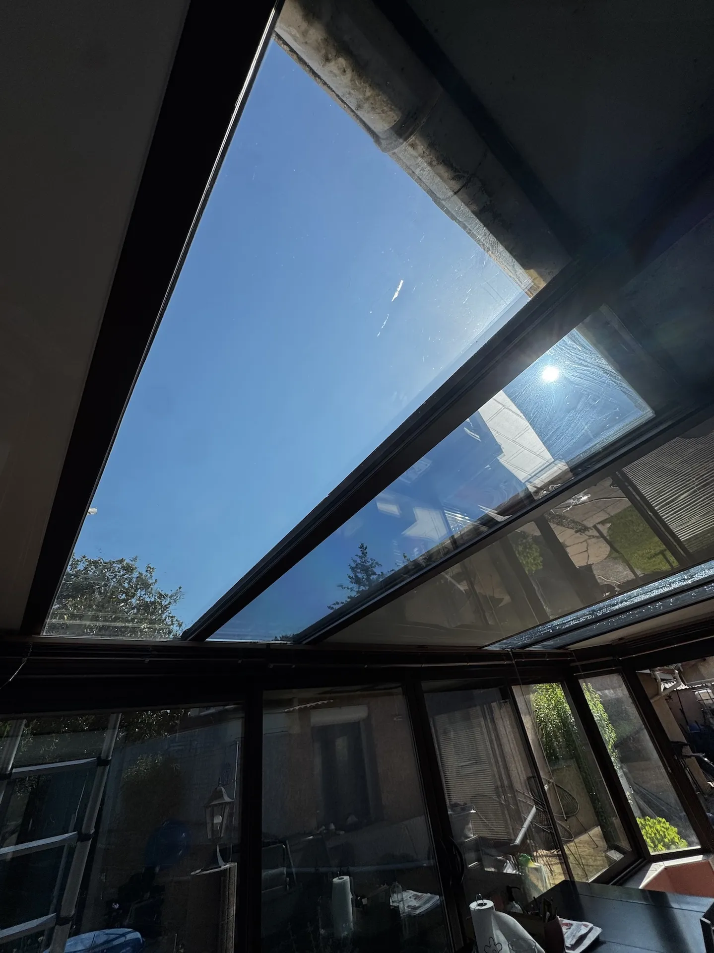 Installation de films solaires sur toiture à CHASSIEU prés de LYON