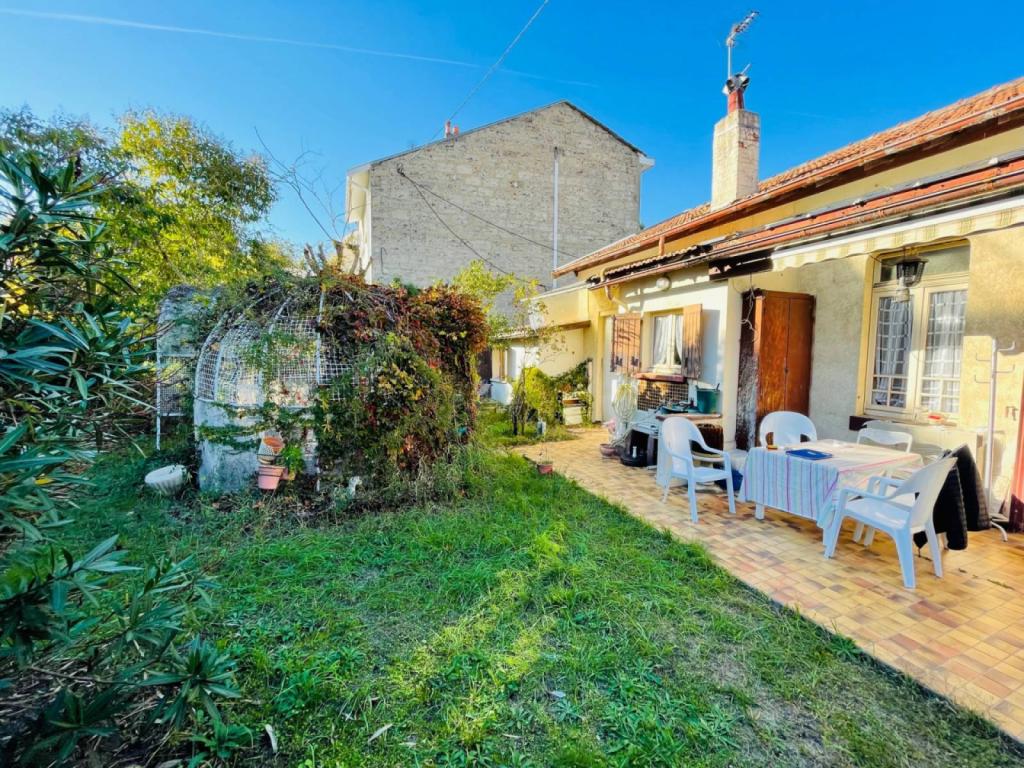 Vendue Maison pierre à rénover Bordeaux Caudéran Grand Lebrun 