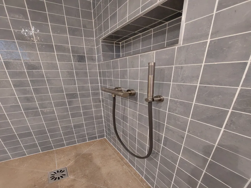 Salle de bain rénovée a toulon