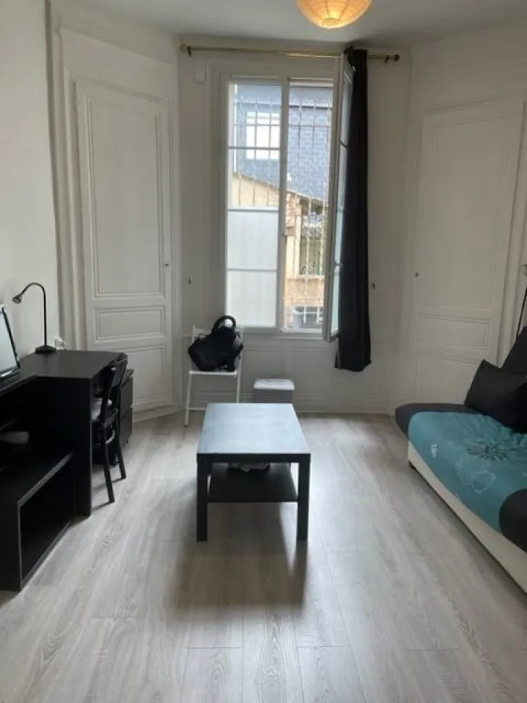 Situé au rez-de-chaussée