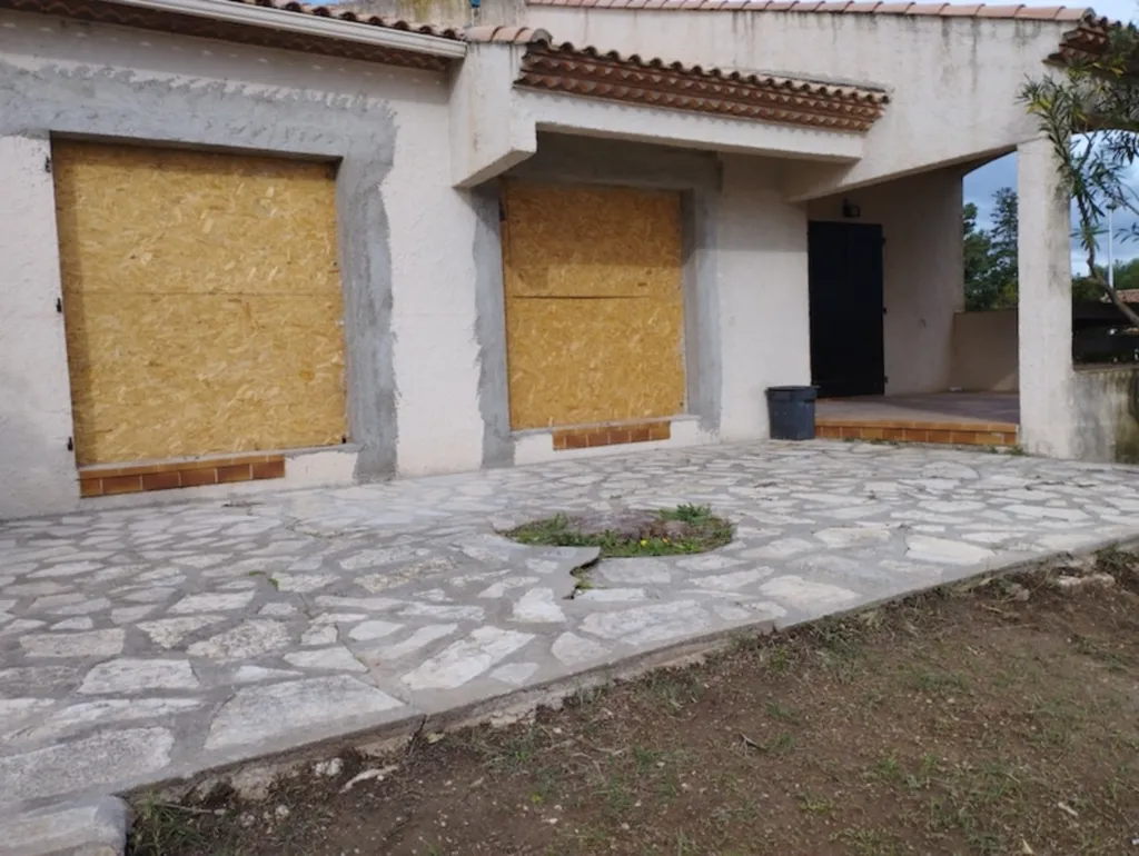 Pose d’une terrasse en bois exotique Itauba sur plots réglables : élégance naturelle et durabilité assurée à Montpellier dans l'Herault