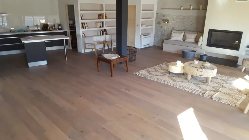 Pose d'un parquet contrecollé DILEGNO