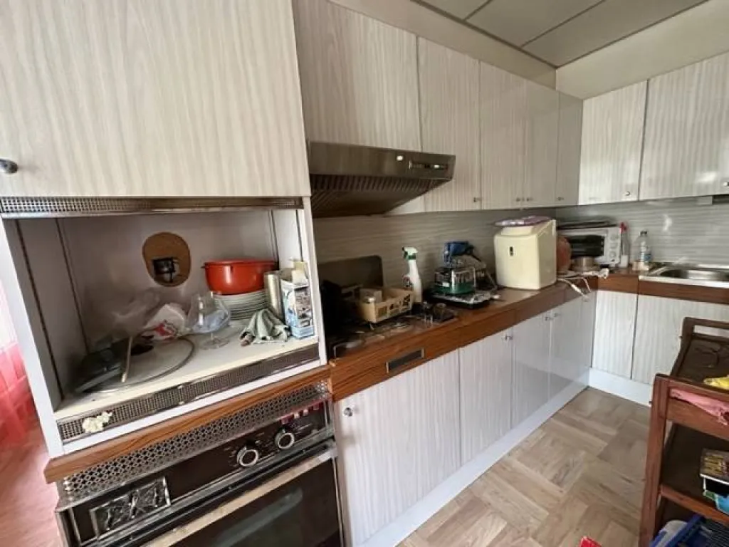 deux grands garages 76500