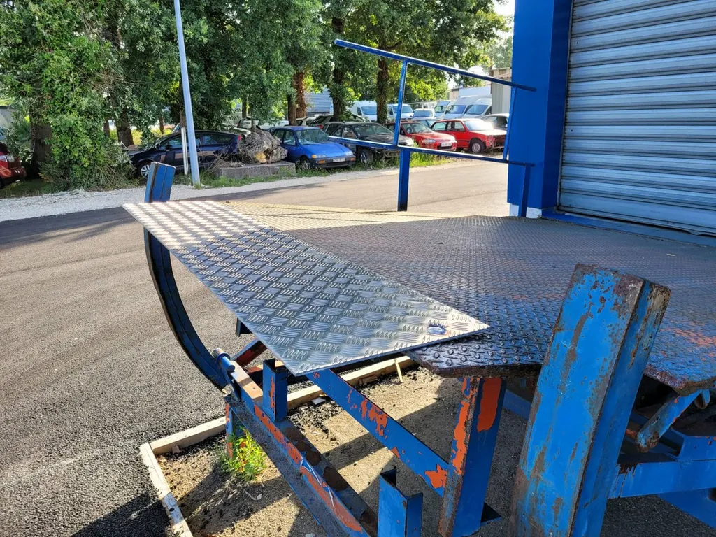 Création d'une rampe pour chariot élévateur à Cestas