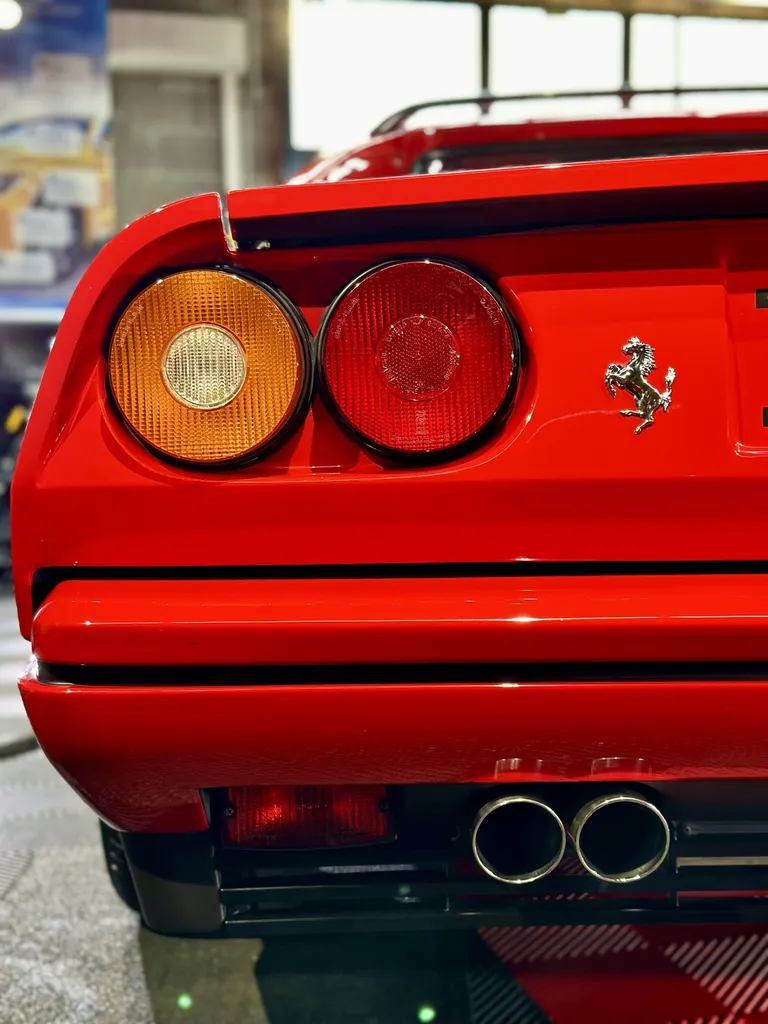 Traitement céramique lyon polissage carrosserie DETAILING Ferrari 328 GTS