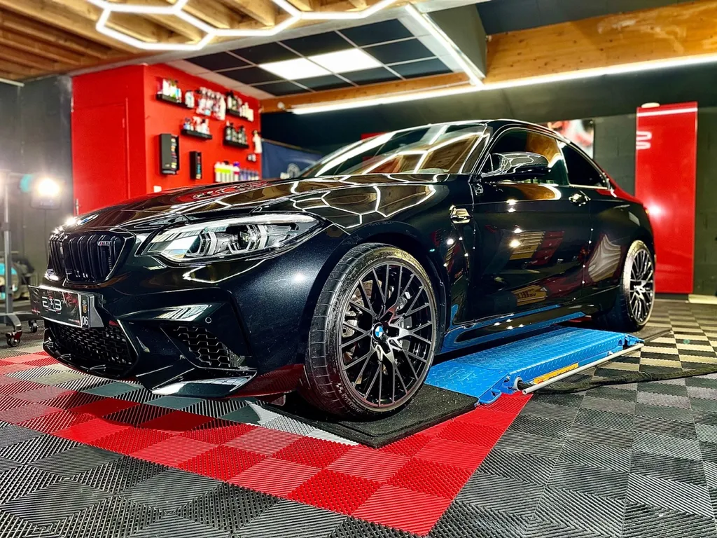 Protection carrosserie Lyon Bmw M2 compétition traitement céramique protection carrosserie PPF 