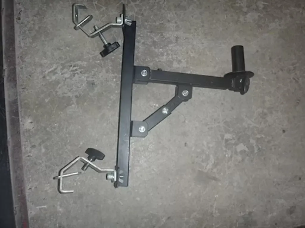 SUPPORT POUR ENCEINTE