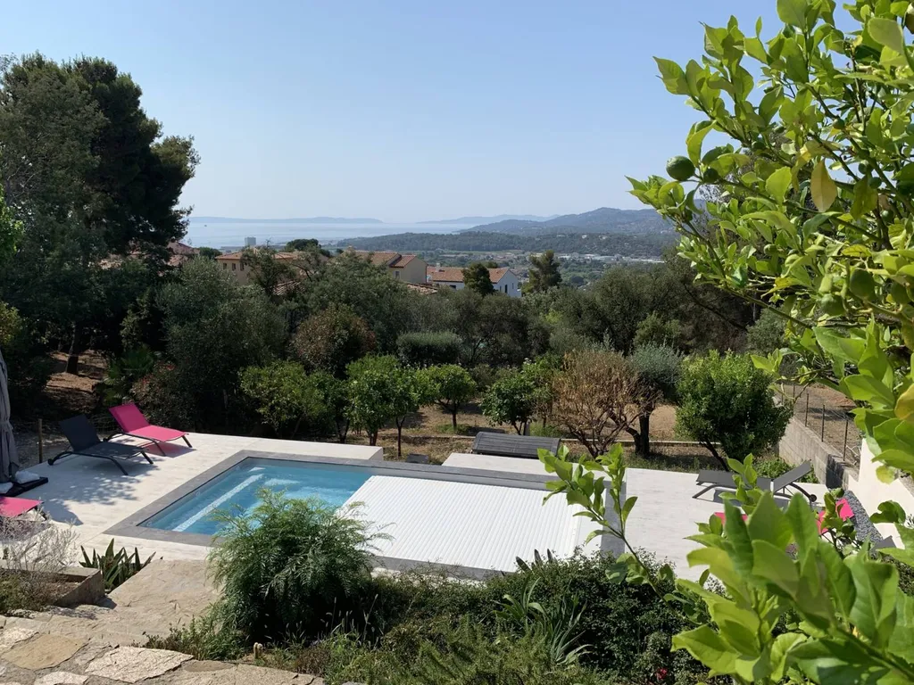Reservez dès maintenant votre piscine pour vous baigner cet été dans votre coque Alliance dans le Var