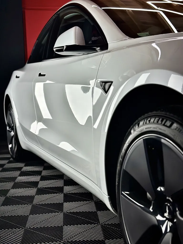 film de protection carrosserie PPF Lyon anti rayures tesla model 3 