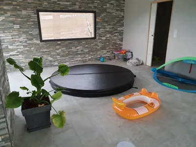 Aménagement d'un jacuzzi intérieur 6 places dans le Golfe de Saint-Tropez