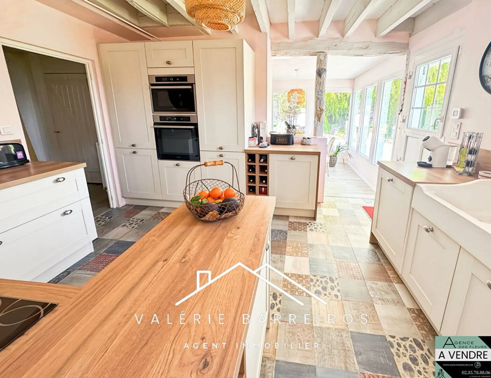 A vendre maison type Normande Longère de 148 m² et une dépendance habitable 67 m² sur LA LONDE 76500