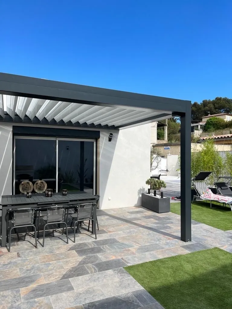 Pergola Bioclimatique OPEN Marquises sur Martigues