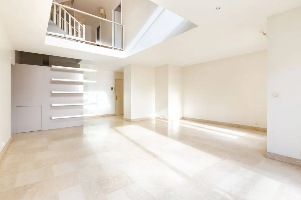 A vendre triplex de 200m² marché des Vallées La Garenne Colombes 92250