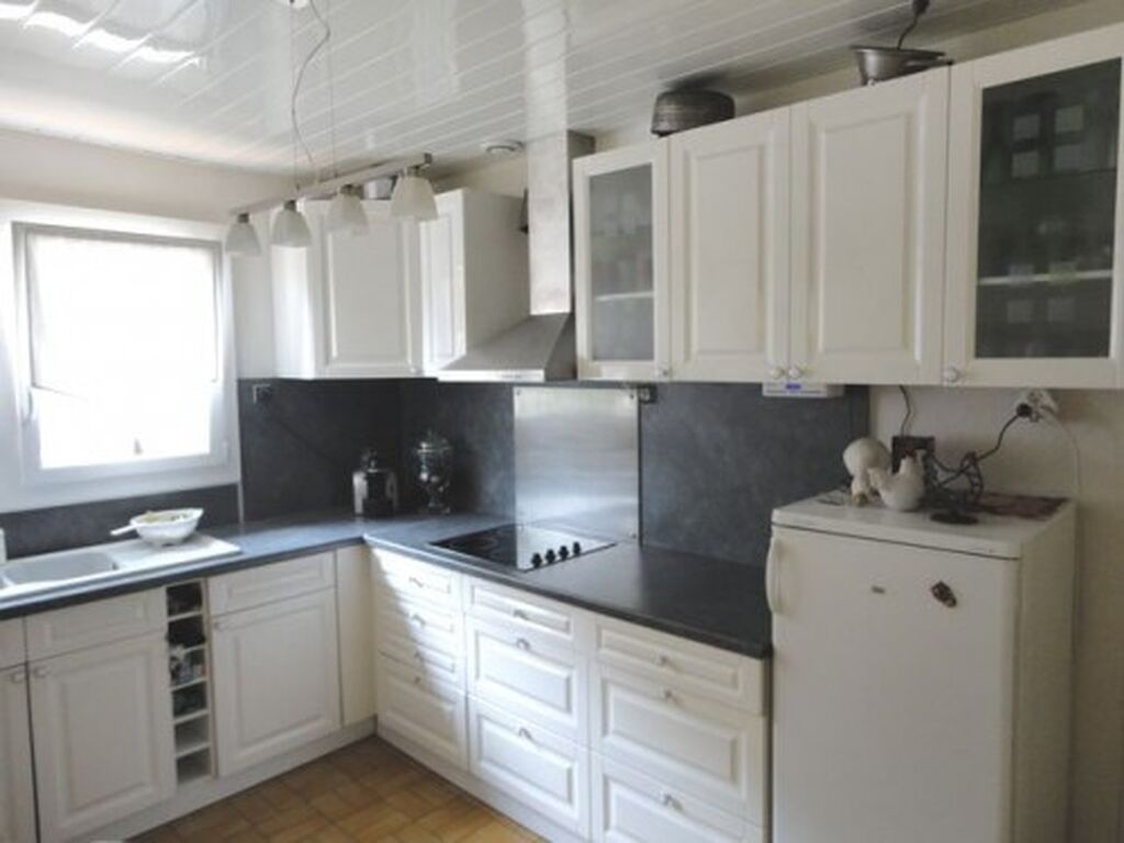 VENTE villa Carnoux en Provence de plain pied avec piscine 