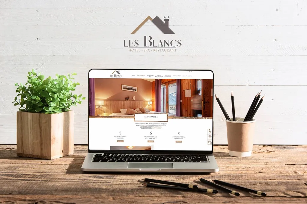 graphiste création de site internet pour chalet hotel