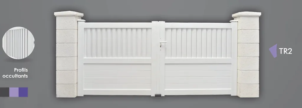 Portail pvc 2 battants pleins