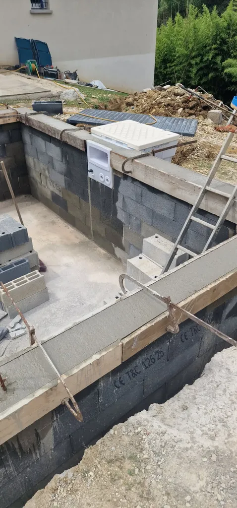 devis gratuit pour remplacement de pompe de filtration de piscine à Cenon proche de Bordeaux