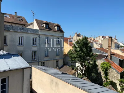 Bel appartement au coeur du centre ville de Saint Germain en Laye à deux pas du RER A.