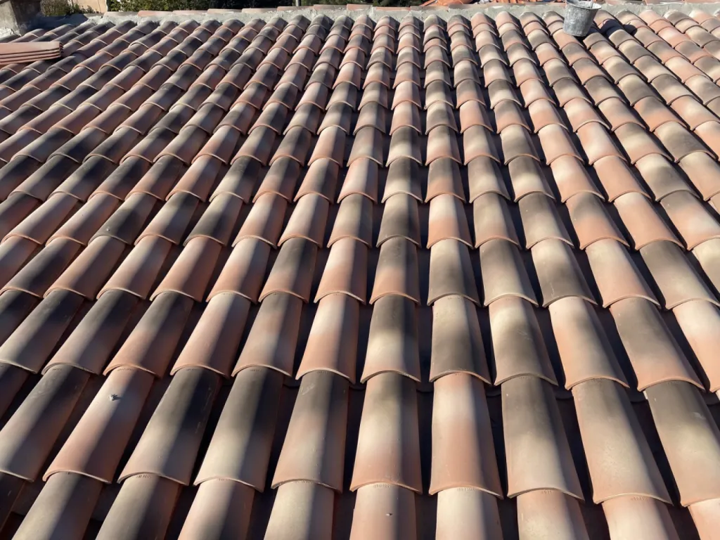 Couvreur pour changement de toiture sur Istres 13800