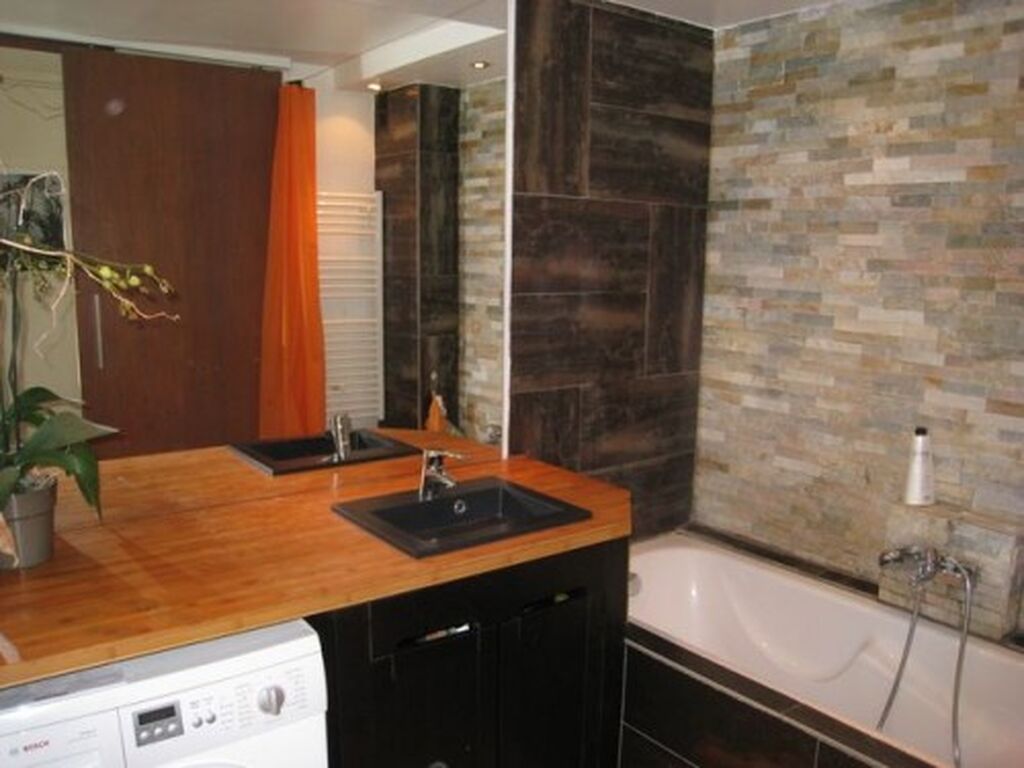 Vente appartement Roquefort La Bédoule avec grand balcon, cave et garage