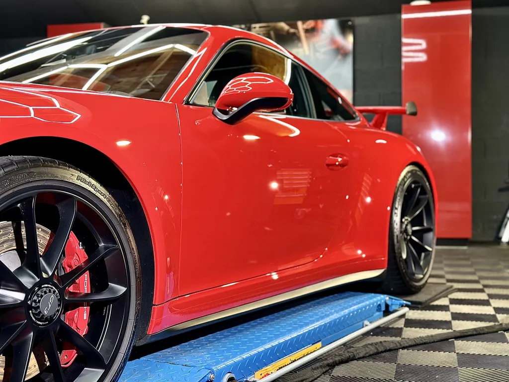centre de DETAILING Lyon protection céramique film de protection PPF Porsche GT3