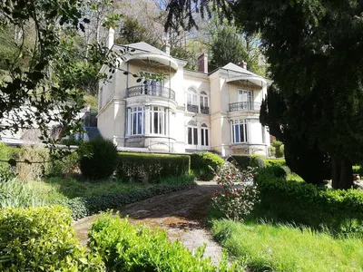 A Vendre Propriété de style Napoléon III et ses dépendances à 25 minutes de Honfleur (14600)