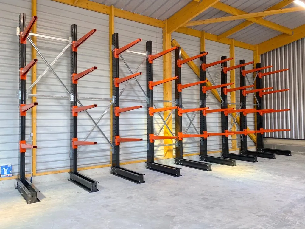 Rayonnage cantilever pour charges longues dans le Tarn