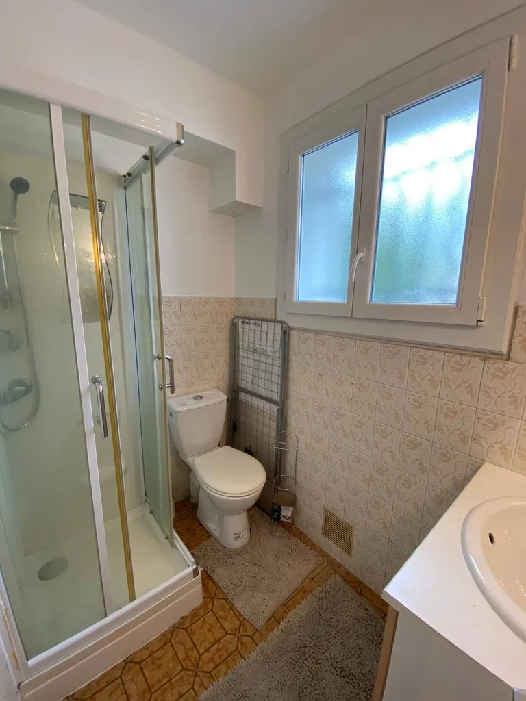 Joli studio meublé de 18m² avec parking à Ramonville  