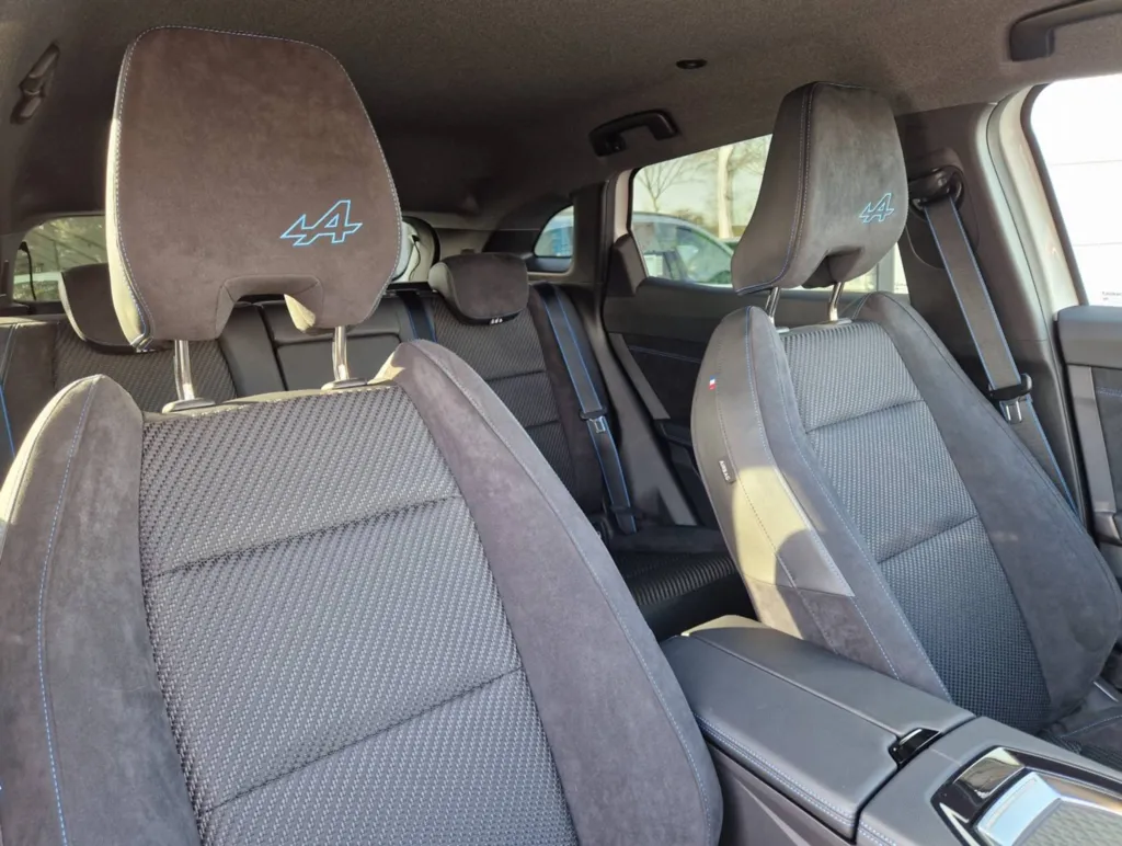 Nouveau Renault Austral Hybride E-TECH 200 Techno ESPRIT ALPINE 4CONTROL occassion près de Toulouse en Occitanie