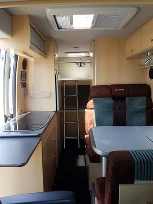 VENDU LA STRADA AVANTI