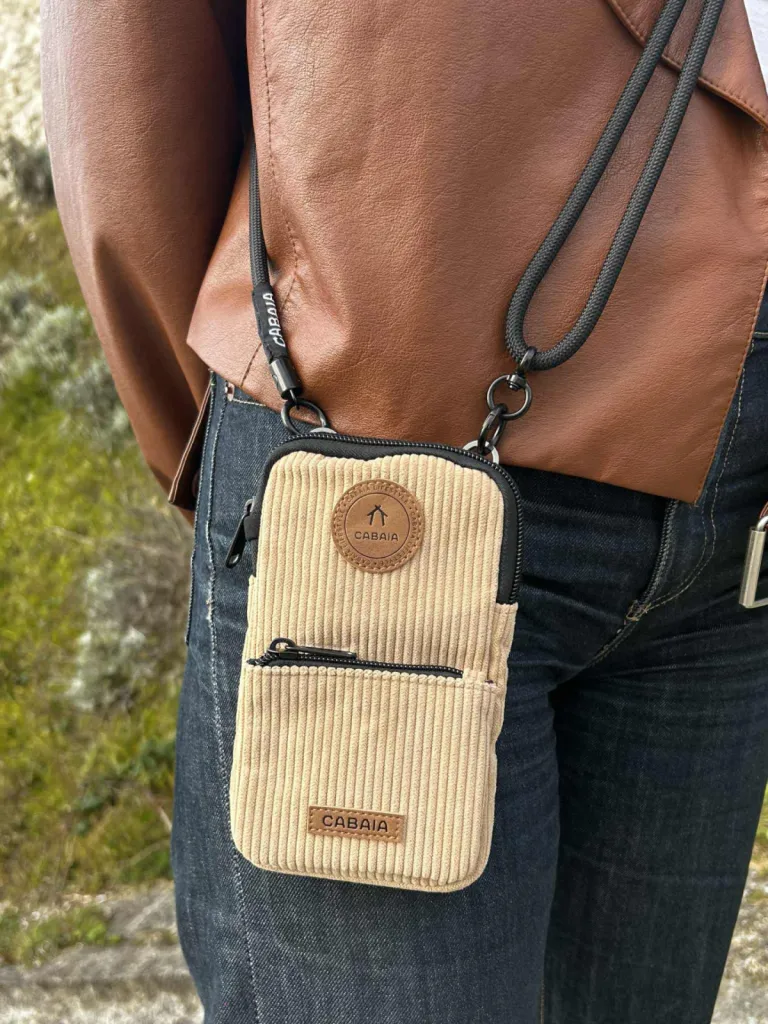 Pochette téléphone Cabaia Luxor indisponible chez Evasion Eu
